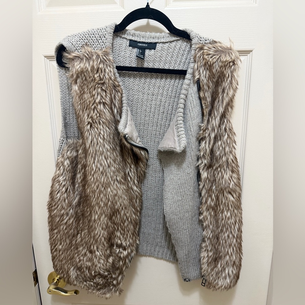 Forever 21 Knit Hooded Sweater Vest in Light Taupe